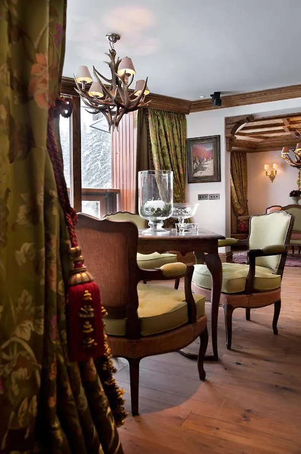 Appartement D'Exception - Jardin Alpin - Courchevel 1850 Apartment